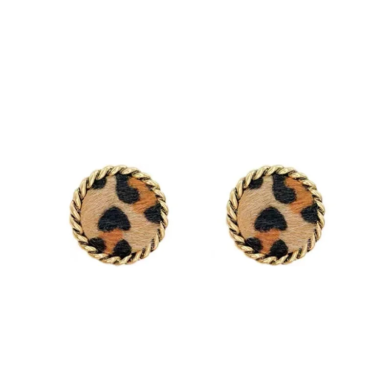 Top sale Manufacturer sale farbics Earring fashionable Factory direct supply, Golden
Top sale Manufacturer sale farbics Earring fashionable Factory direct supply, Golden