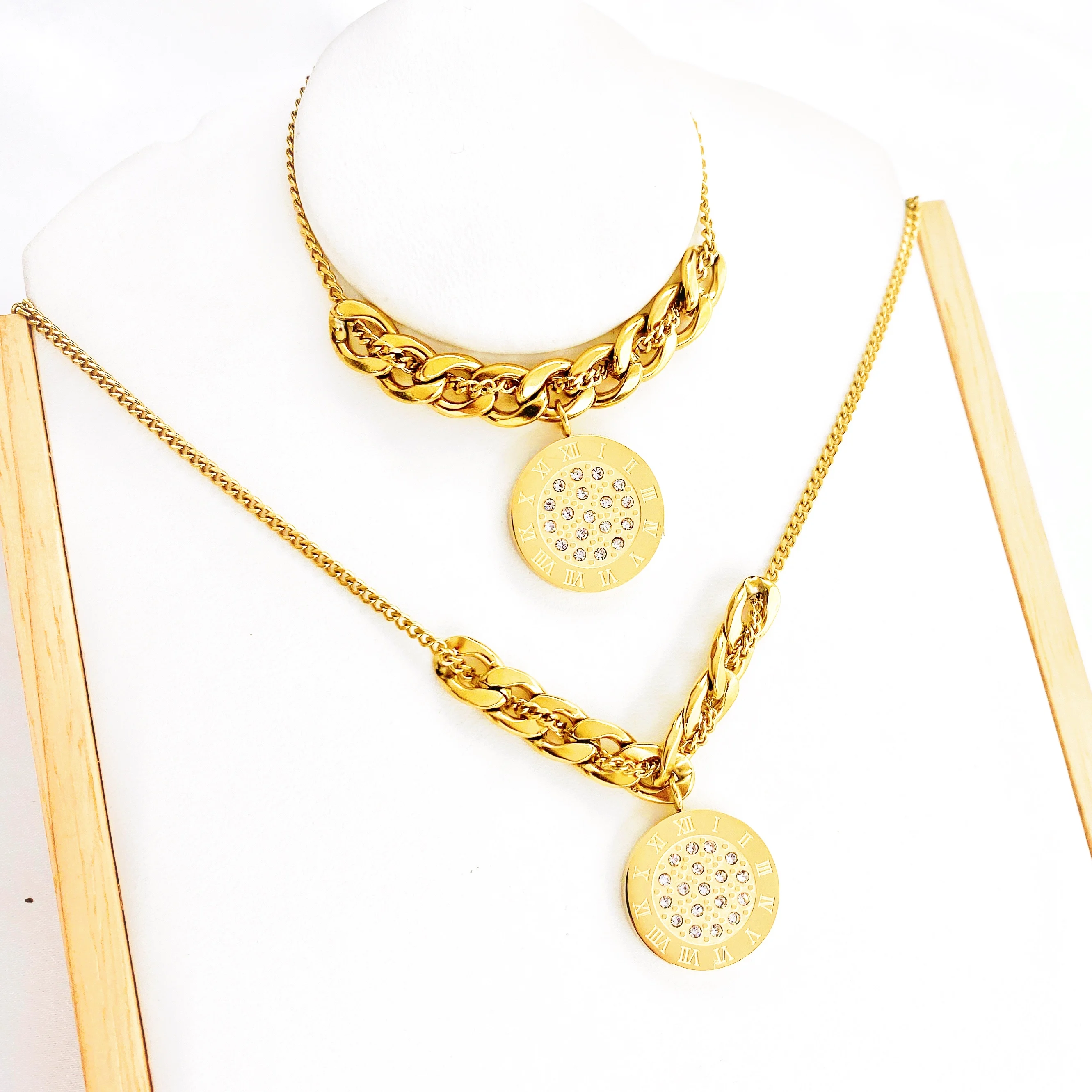 Fashion Women Necklace Stainless Steel Crystal Necklaces With Roman Numeral Luxury Women Wedding Jewelry Collars
Fashion Women Necklace Stainless Steel Crystal Necklaces With Roman Numeral Luxury Women Wedding Jewelry Collars