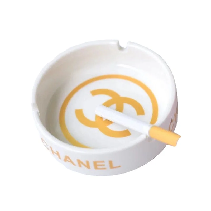Modern Cigarette Wholesale Glazed Printing Logo Indoor Outdoor Home Decor Cigar Ashtray Custom Logo, Customized color
Modern Cigarette Wholesale Glazed Printing Logo Indoor Outdoor Home Decor Cigar Ashtray Custom Logo, Customized color