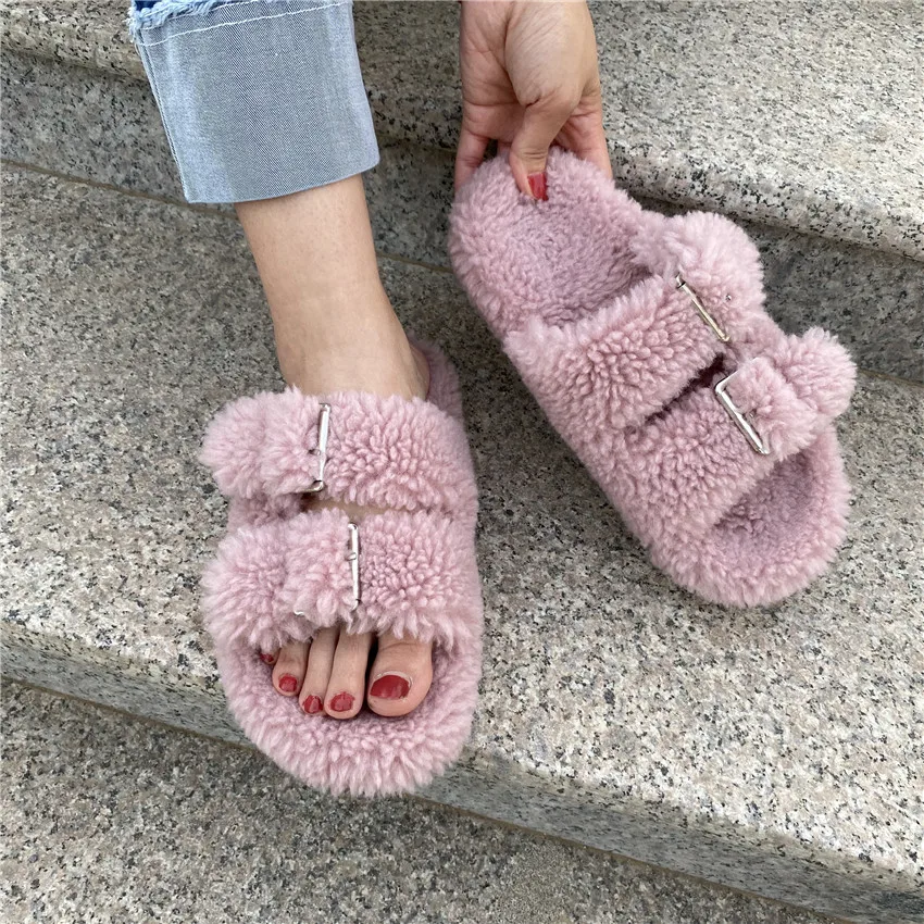 stylish Fluffy faux fur slippers Soft and comfortable slippers Wool slippers and women's fur slides, Customized color
stylish Fluffy faux fur slippers Soft and comfortable slippers Wool slippers and women's fur slides, Customized color