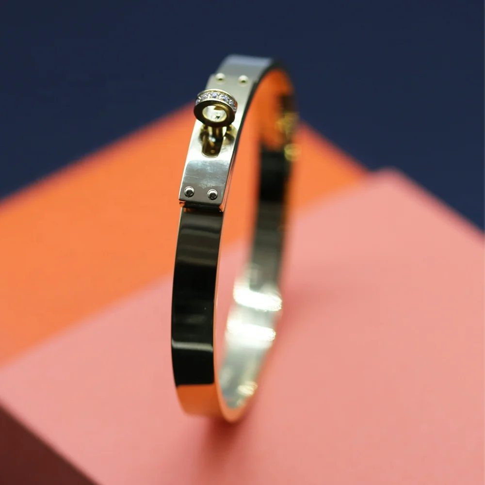 18k Titanium 316L stainless steel charms for bangles H Buckle Gold Plated bracelet Lovers Couple bangle charm bracelet, Silver/gold/rose gold 
18k Titanium 316L stainless steel charms for bangles H Buckle Gold Plated bracelet Lovers Couple bangle charm bracelet, Silver/gold/rose gold