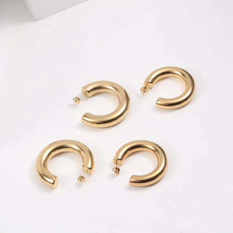 2022 Trendy Earring 18K Gold Plated Chunky Hollow Statement Big C Hoop Earrings for Women Stainless Steel Earrings Wholesale
2022 Trendy Earring 18K Gold Plated Chunky Hollow Statement Big C Hoop Earrings for Women Stainless Steel Earrings Wholesale