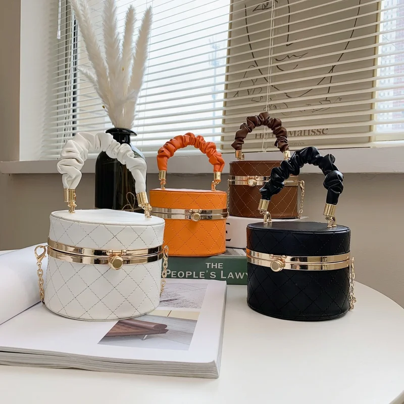 2021 Wholesale Ladies Hand Bag Fashion Trendy Purses China Famous Brand PU Leather Crossbody Luxury Handbag for Woman, Black,orange,white,brown
2021 Wholesale Ladies Hand Bag Fashion Trendy Purses China Famous Brand PU Leather Crossbody Luxury Handbag for Woman, Black,orange,white,brown