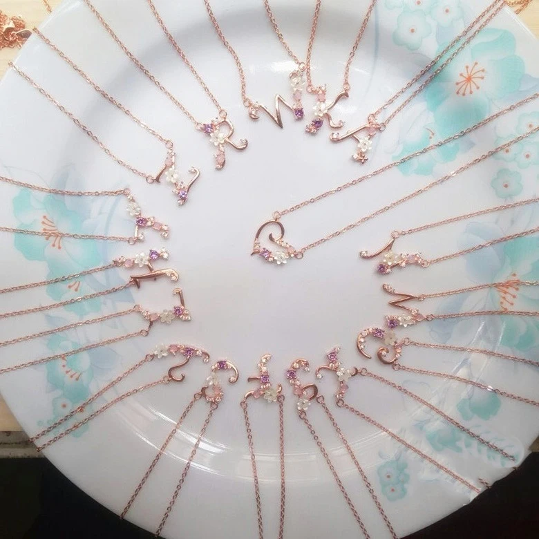 New Light Luxury Jewelry Silver Plated Rose Gold Love Heart Silver Pendant Natural Shell Flower Letter Series Necklace, Silver, gold
New Light Luxury Jewelry Silver Plated Rose Gold Love Heart Silver Pendant Natural Shell Flower Letter Series Necklace, Silver, gold