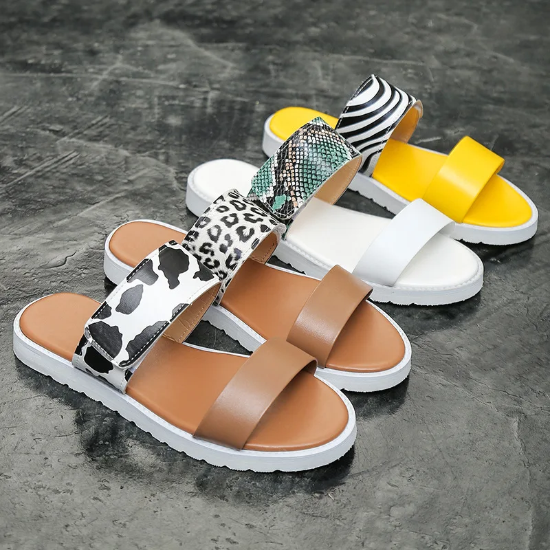 2022 Summer New Fashion Women Plus Size Snake Pattern Slippers Ladies Flat Sandals Outdoor Slippers, As pictures
2022 Summer New Fashion Women Plus Size Snake Pattern Slippers Ladies Flat Sandals Outdoor Slippers, As pictures