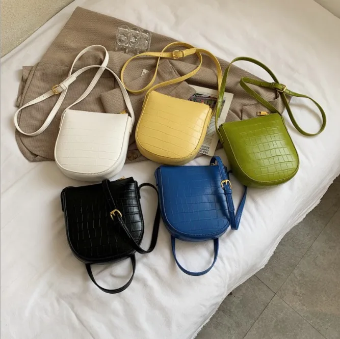 2021 summer new trendy fashion chain shoulder bag embroidery thread personality portable small square bag, Colors
2021 summer new trendy fashion chain shoulder bag embroidery thread personality portable small square bag, Colors