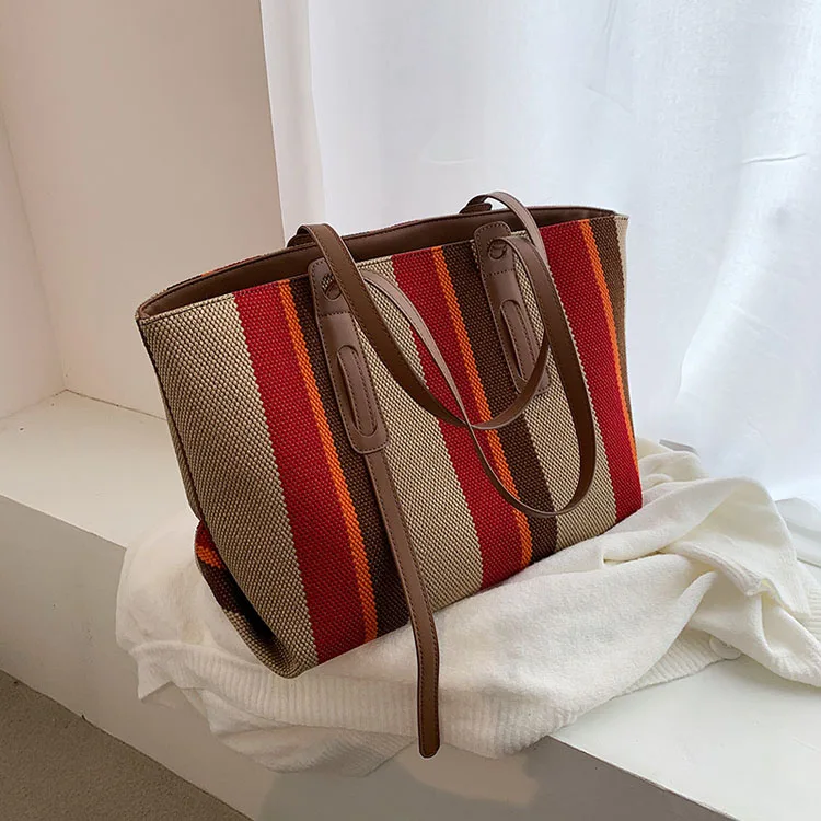 Women Big Bag 2021 New Contrast Color Portable Shoulder Bag Korean Version Of The Vertical Stripe Tote Bag, 3 colors
Women Big Bag 2021 New Contrast Color Portable Shoulder Bag Korean Version Of The Vertical Stripe Tote Bag, 3 colors