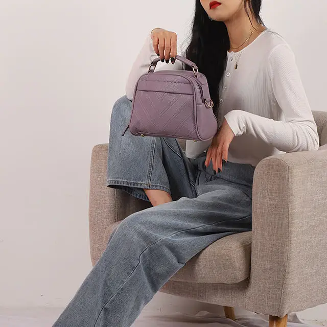 2021 Wholesale new design pu pvc soft classic lady women crossbody shoulder bag, As picture
2021 Wholesale new design pu pvc soft classic lady women crossbody shoulder bag, As picture