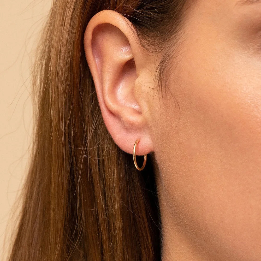 Hot selling Simple Design Fashion Stainless Steel Circle Pendant Small Silver Hoop Earring Personalized For Girls, Silver / gold / rose gold
Hot selling Simple Design Fashion Stainless Steel Circle Pendant Small Silver Hoop Earring Personalized For Girls, Silver / gold / rose gold
