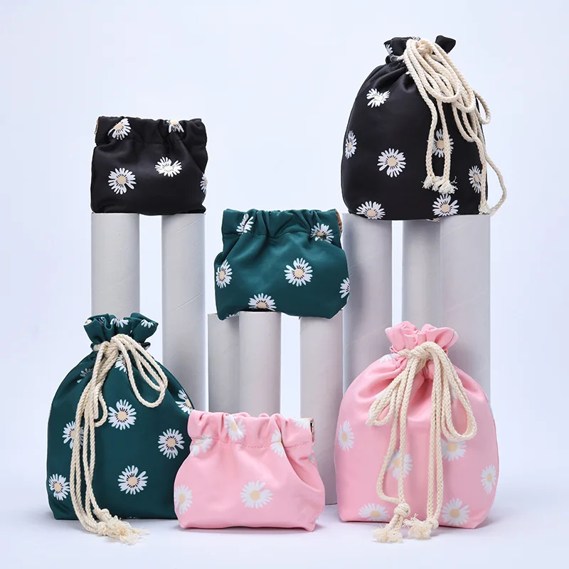 New ins small daisy storage bag clip shrapnel cosmetic storage bag bag lazy cosmetic package drawstring makeup sets
New ins small daisy storage bag clip shrapnel cosmetic storage bag bag lazy cosmetic package drawstring makeup sets