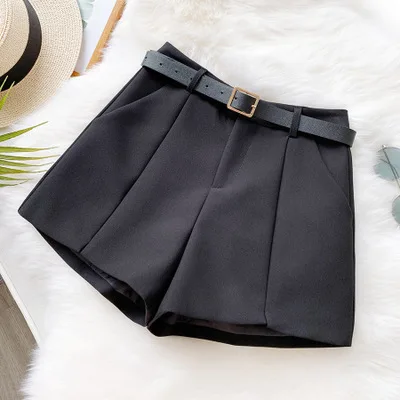High waist shorts women 2021 summer new Korean A shape wide leg pants Slim straight trouser with belt
High waist shorts women 2021 summer new Korean A shape wide leg pants Slim straight trouser with belt