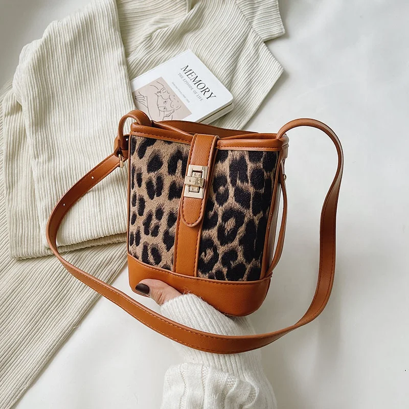 Fashion new good Little Boy kids clear transparent leather chest purse bags boys bags and purses
Fashion new good Little Boy kids clear transparent leather chest purse bags boys bags and purses