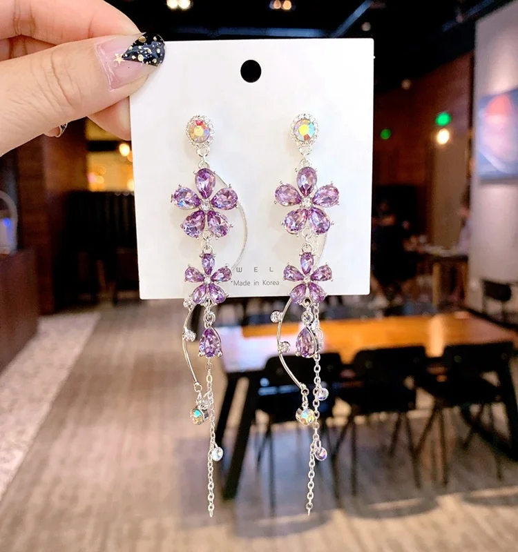 New Korean Elegant Purple Flower Crystal Long Drop Earrings For Women Elegant Temperament Party Jewelry
New Korean Elegant Purple Flower Crystal Long Drop Earrings For Women Elegant Temperament Party Jewelry