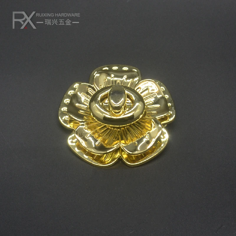 high end zinc alloy bag hardware accessories Camellia flower decoration twist lock closure buckle metal turn lock for handbag
high end zinc alloy bag hardware accessories Camellia flower decoration twist lock closure buckle metal turn lock for handbag
