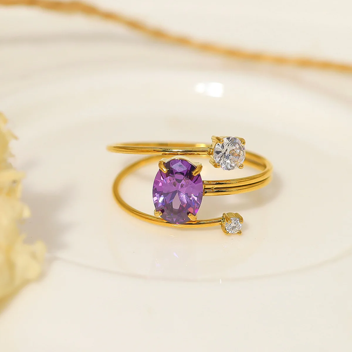Minimalist Adjustable Wedding Rings Purple Oval Zircon Ring 304 Stainless Steel Rings For Women
Minimalist Adjustable Wedding Rings Purple Oval Zircon Ring 304 Stainless Steel Rings For Women