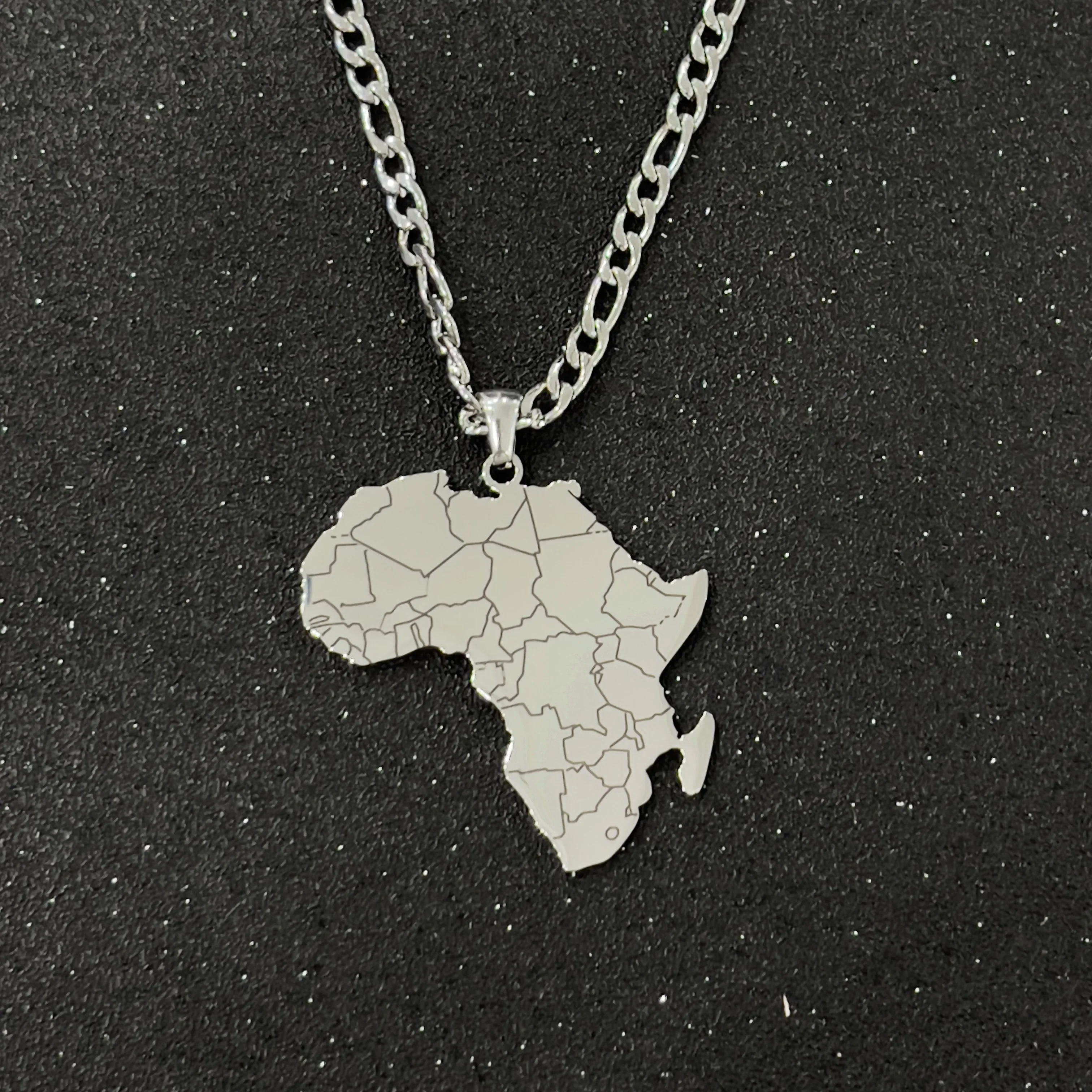 High Quality Hip-hop Style Africa Map Pendant Gold Color Jewelry Stainless Steel Necklace For Men, Gold color/silver color
High Quality Hip-hop Style Africa Map Pendant Gold Color Jewelry Stainless Steel Necklace For Men, Gold color/silver color