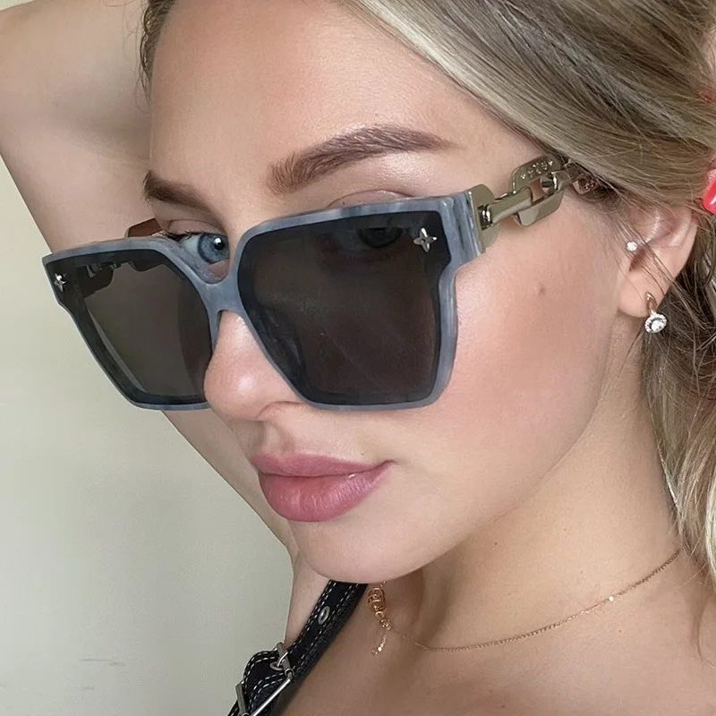 Fashion Sunglasses Woman Square Sun Glasses Man Driving Glasses Women Luxury Brand Designer Vintage Eyewear UV400
Fashion Sunglasses Woman Square Sun Glasses Man Driving Glasses Women Luxury Brand Designer Vintage Eyewear UV400