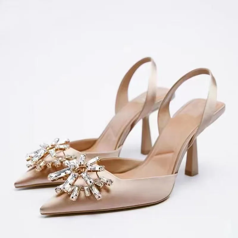 2021 Summer New diamond button leather Pumps Rubber Outsole ladies high heel sandals
2021 Summer New diamond button leather Pumps Rubber Outsole ladies high heel sandals
