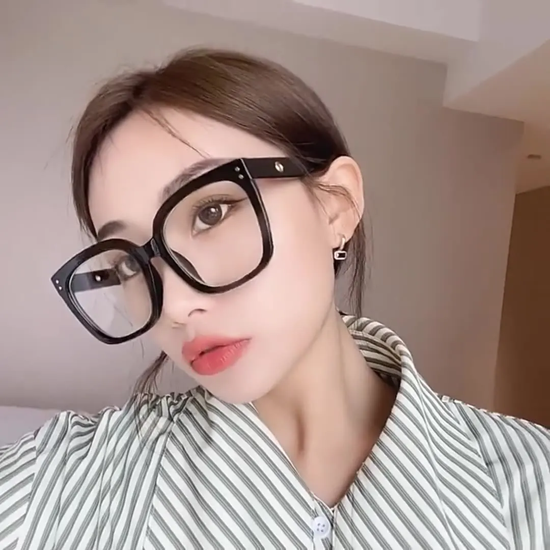 Newest glasses square womens eye glasses women oversized anti blue light eye glass frames optical glasses
Newest glasses square womens eye glasses women oversized anti blue light eye glass frames optical glasses
