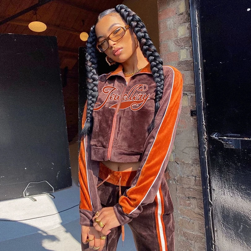 Nibber K20S09933 Hot Sale Striped Letter Print Jogging Sports Coat Pants Track Suit 2021 Women Velvet 2 Piece Set, Customized color
Nibber K20S09933 Hot Sale Striped Letter Print Jogging Sports Coat Pants Track Suit 2021 Women Velvet 2 Piece Set, Customized color