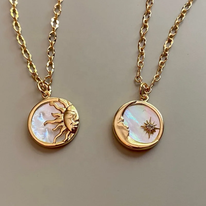 Vintage Style Shell Pendant Necklace Moon Star Sun Circular Shell Gold Plated Stainless Steel Collarbone Chain Necklace Jewelry
Vintage Style Shell Pendant Necklace Moon Star Sun Circular Shell Gold Plated Stainless Steel Collarbone Chain Necklace Jewelry