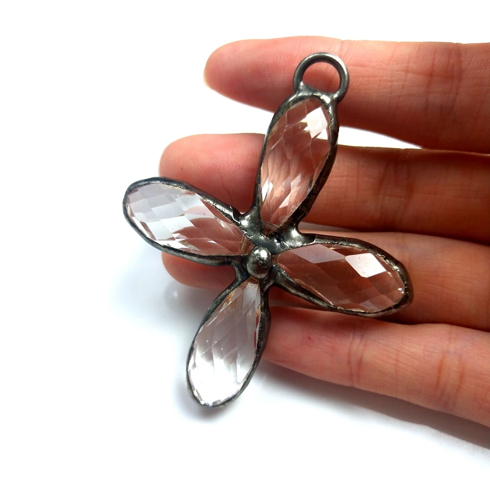 New Accessories DIY Fancy crystal beads 4 petals flowers shape natural clear quartz antique bronze plated life jewelry pendant
New Accessories DIY Fancy crystal beads 4 petals flowers shape natural clear quartz antique bronze plated life jewelry pendant