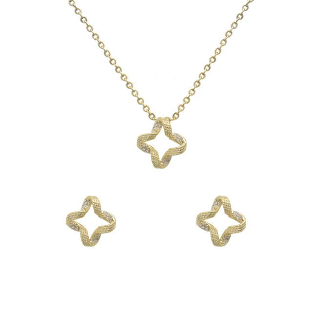 elegant plated jewelry gold flower earrings and necklace suit with crystal and diamond jewelry fashion
elegant plated jewelry gold flower earrings and necklace suit with crystal and diamond jewelry fashion