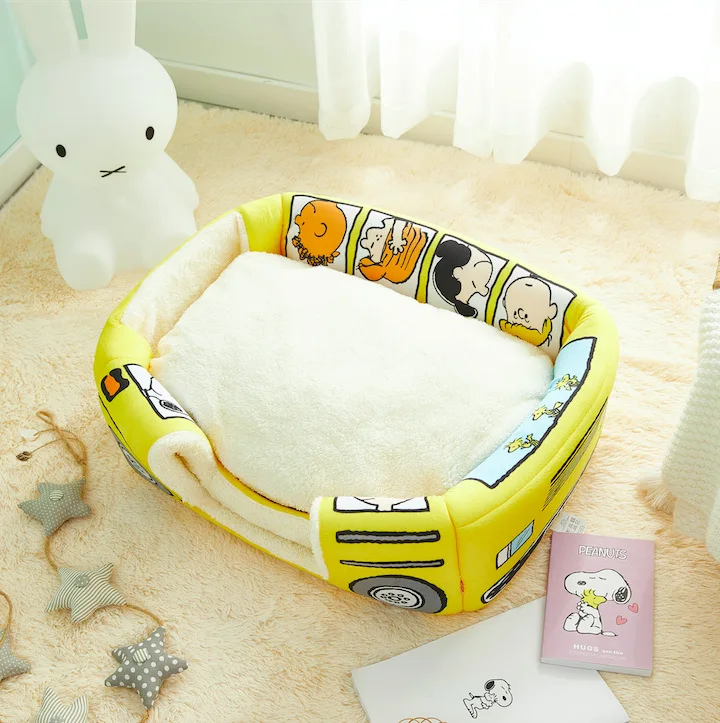 Factory wholesale Folding car bus Snoopy soft and comfortable Four Seasons Hot Sale small dogs and cats novel folding pet house, Yellow
Factory wholesale Folding car bus Snoopy soft and comfortable Four Seasons Hot Sale small dogs and cats novel folding pet house, Yellow