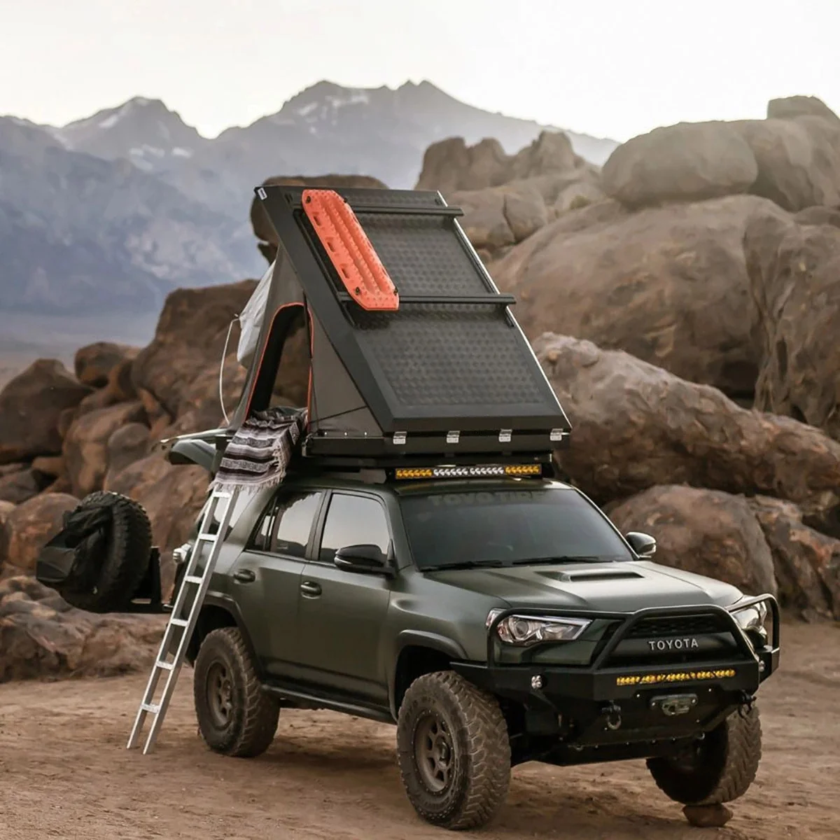 Z RONIX 2021 New High Quality Hard Cover Rooftop Tent Aluminium Pole Car Awning Top Roof Tent For camping car roof tent
Z RONIX 2021 New High Quality Hard Cover Rooftop Tent Aluminium Pole Car Awning Top Roof Tent For camping car roof tent