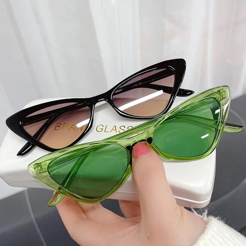 European and American hip-hop glasses personality candy color triangle cat-eye sunglasses fashion trendy style sunglasses
European and American hip-hop glasses personality candy color triangle cat-eye sunglasses fashion trendy style sunglasses