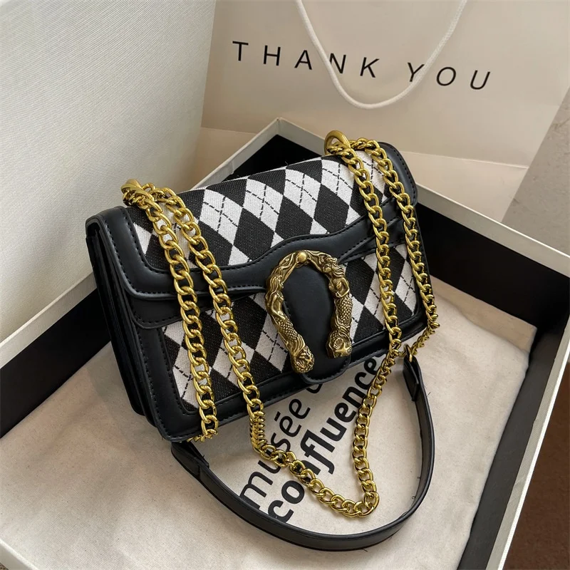 2022 New Fashion Print PU Hand BAGS Cross Chain Handle Small Handbag Quality Women Shoulder Bag Leather
2022 New Fashion Print PU Hand BAGS Cross Chain Handle Small Handbag Quality Women Shoulder Bag Leather