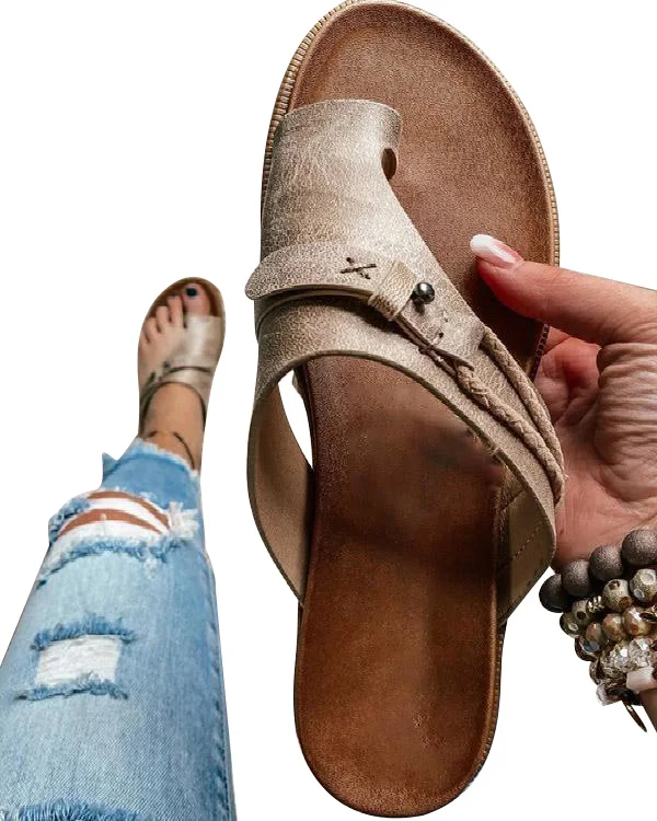 Women Summer New Fashion Shoes Clip-toe Flat Plus Size Sandals Stylish Comfortable Buckle Slippers
Women Summer New Fashion Shoes Clip-toe Flat Plus Size Sandals Stylish Comfortable Buckle Slippers