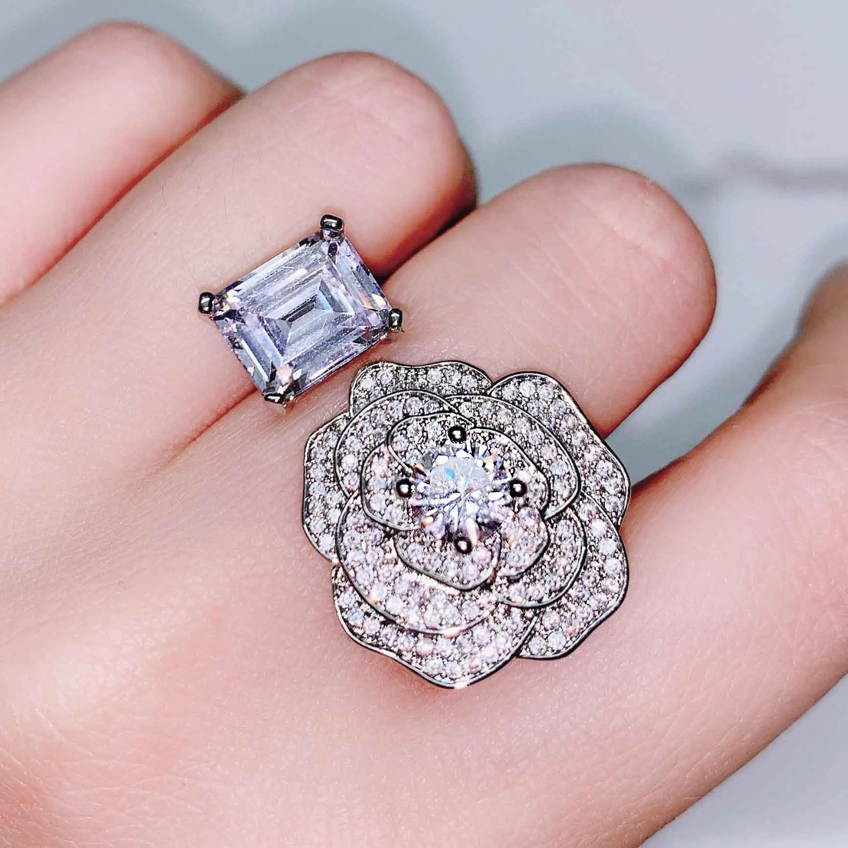 Exaggerated Luxury Full Diamond Camellia Open Ring Square Diamond Ring For Women 2021, Like picture
Exaggerated Luxury Full Diamond Camellia Open Ring Square Diamond Ring For Women 2021, Like picture