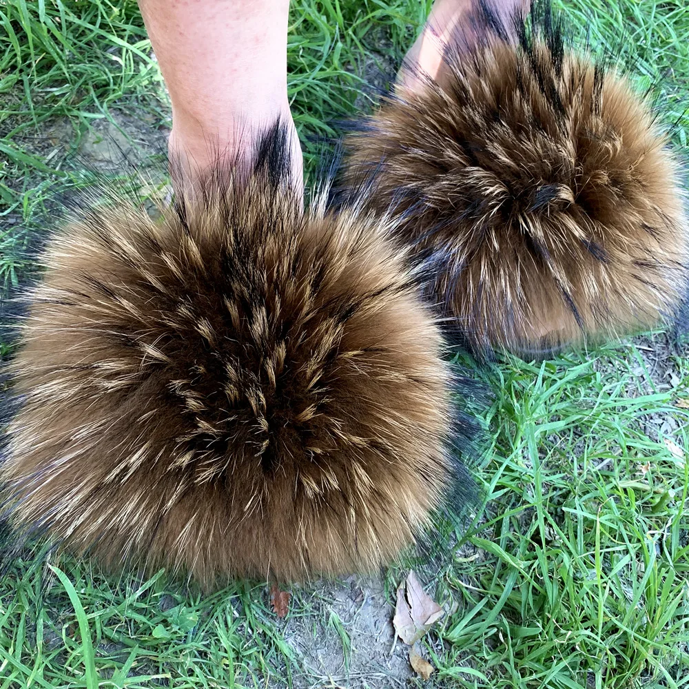 2021wholesale summer big women open toe racoon fur slides slippers, Customized color
2021wholesale summer big women open toe racoon fur slides slippers, Customized color