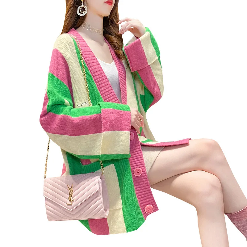 New Korean long sleeve High Quality Women Autumn Winter striped Knitted Coat Delta Red White Alpha Pink Green sweater
New Korean long sleeve High Quality Women Autumn Winter striped Knitted Coat Delta Red White Alpha Pink Green sweater