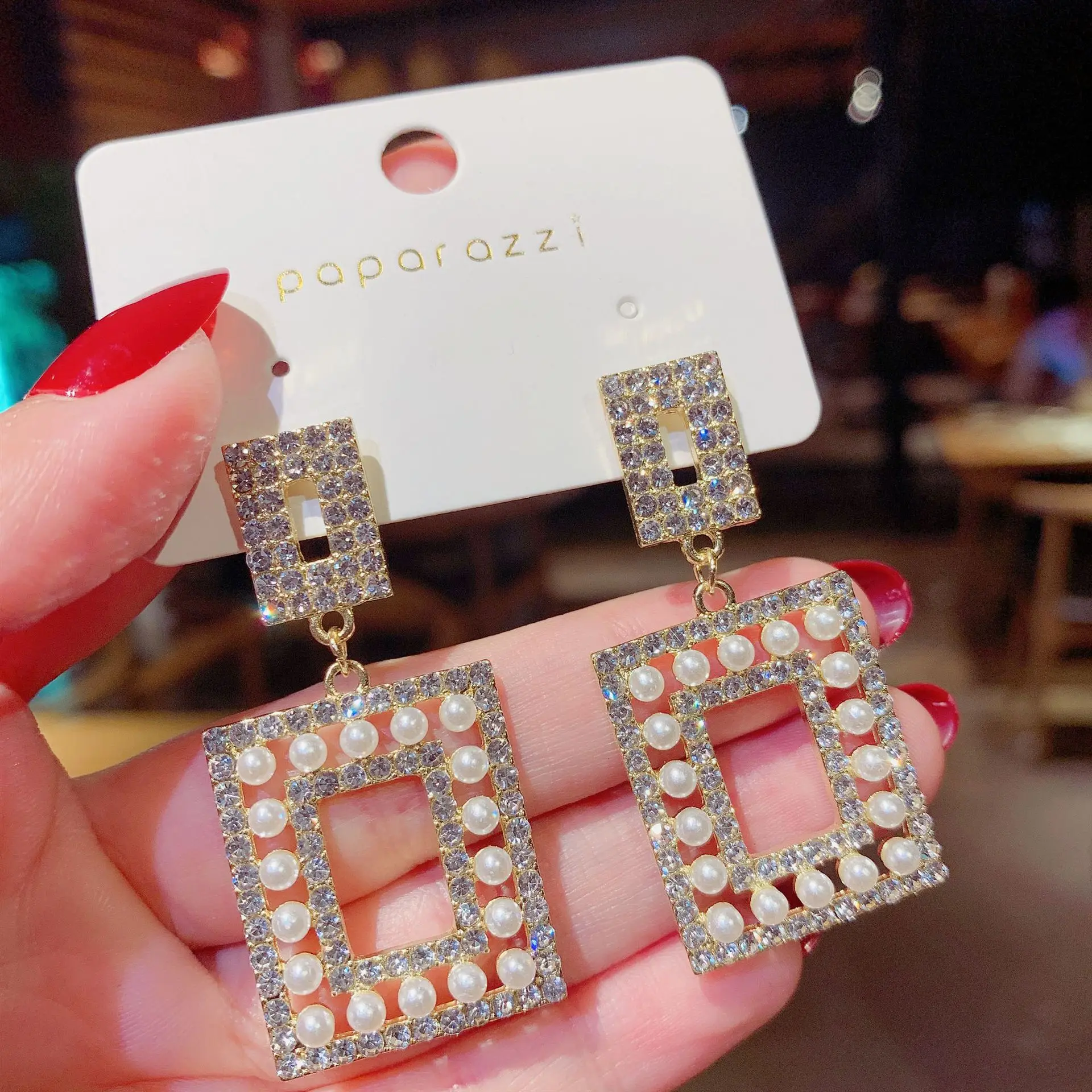Fashion Square Earrings Diamond Pearl Hollow Geometric Rectangle Personality Earrings for Women, Colorful
Fashion Square Earrings Diamond Pearl Hollow Geometric Rectangle Personality Earrings for Women, Colorful