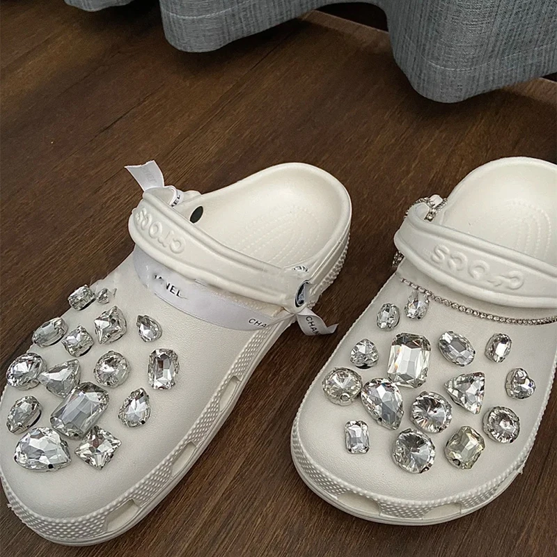 Wholesale Crystal charms for crocs shoes colorful Diamond clogs colorful for crocs shoe in beach
Wholesale Crystal charms for crocs shoes colorful Diamond clogs colorful for crocs shoe in beach