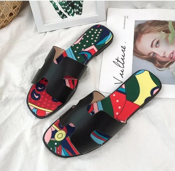 2021summer women slippers fashionable house slippers slippers women's summer outdoor flat with sandals, Silver black gold 
2021summer women slippers fashionable house slippers slippers women's summer outdoor flat with sandals, Silver black gold