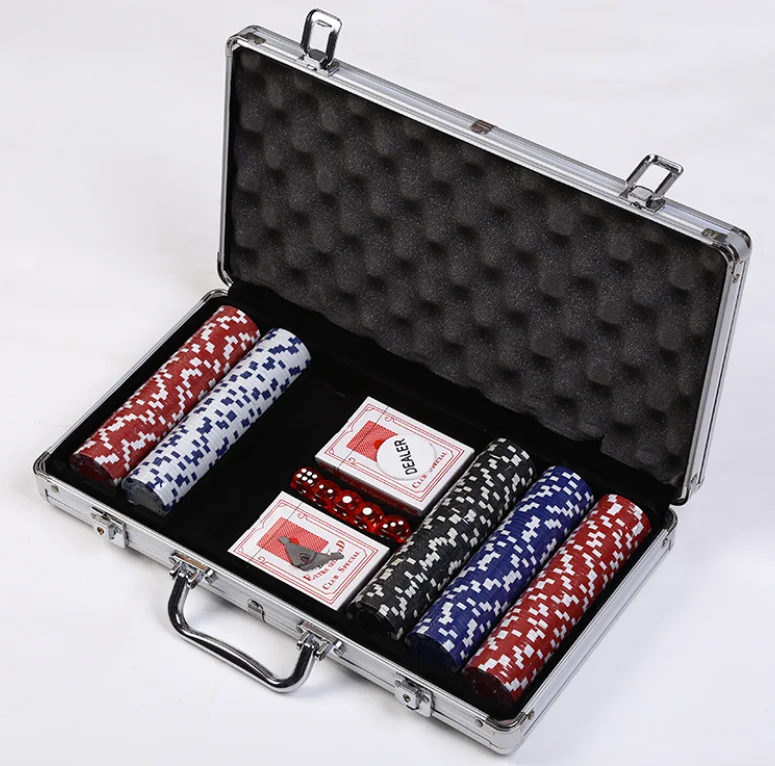 Factory price custom 300 set silver handy rectangular poker chip aluminum case with foam
Factory price custom 300 set silver handy rectangular poker chip aluminum case with foam