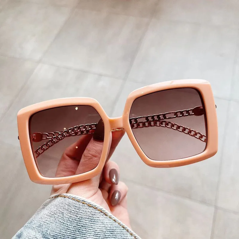 New style big square frame sunglasses women trendy fashion chain personalized UV protection glasses
New style big square frame sunglasses women trendy fashion chain personalized UV protection glasses