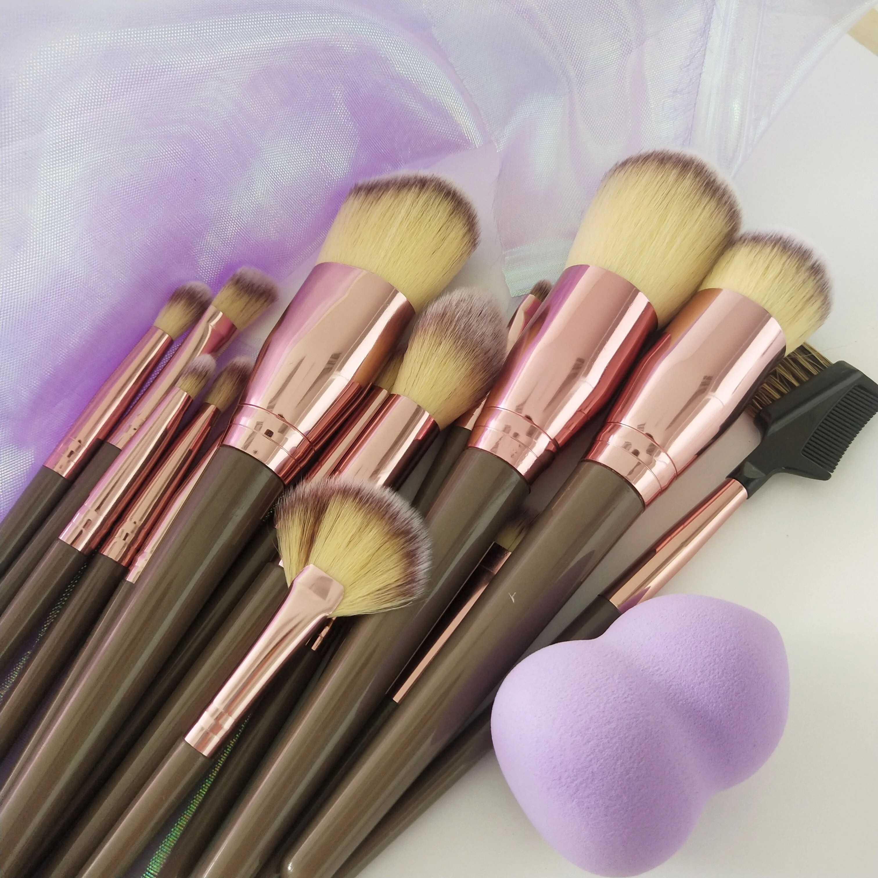 Brown Gold Glitter Handle 10pcs Crystal Diamond Foundation Brush Set With PU Bag Makeup Brushes
Brown Gold Glitter Handle 10pcs Crystal Diamond Foundation Brush Set With PU Bag Makeup Brushes