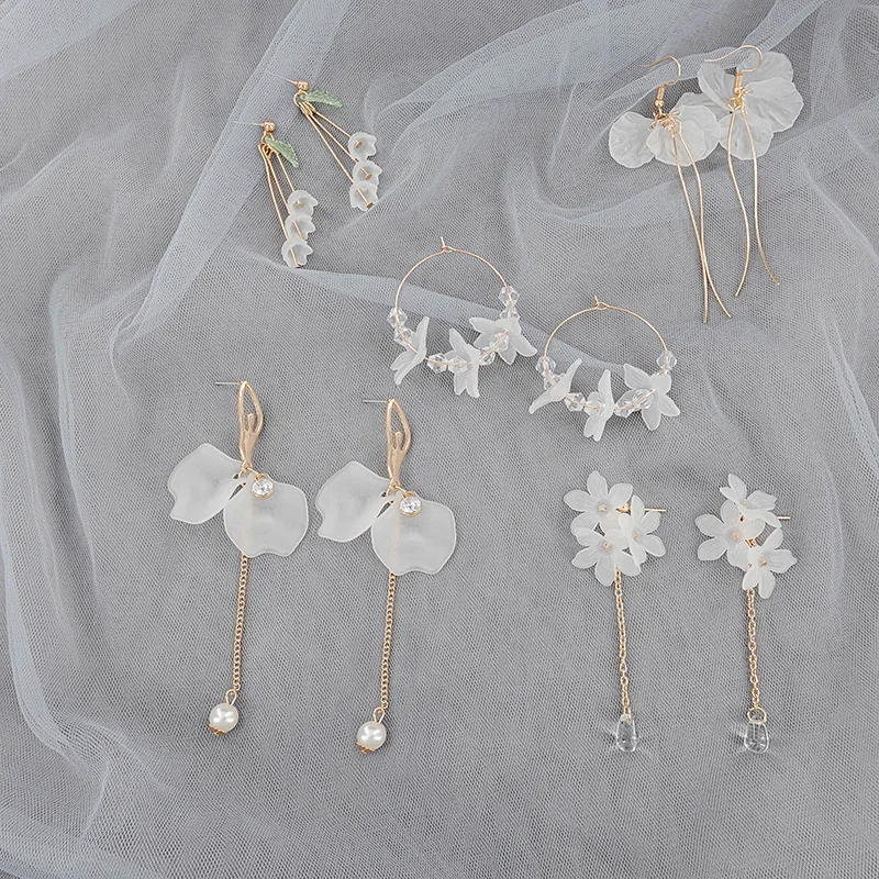 Wholesale Korean new fashion flower earrings petal pearl earrings jewelry for men and women, 5 color
Wholesale Korean new fashion flower earrings petal pearl earrings jewelry for men and women, 5 color