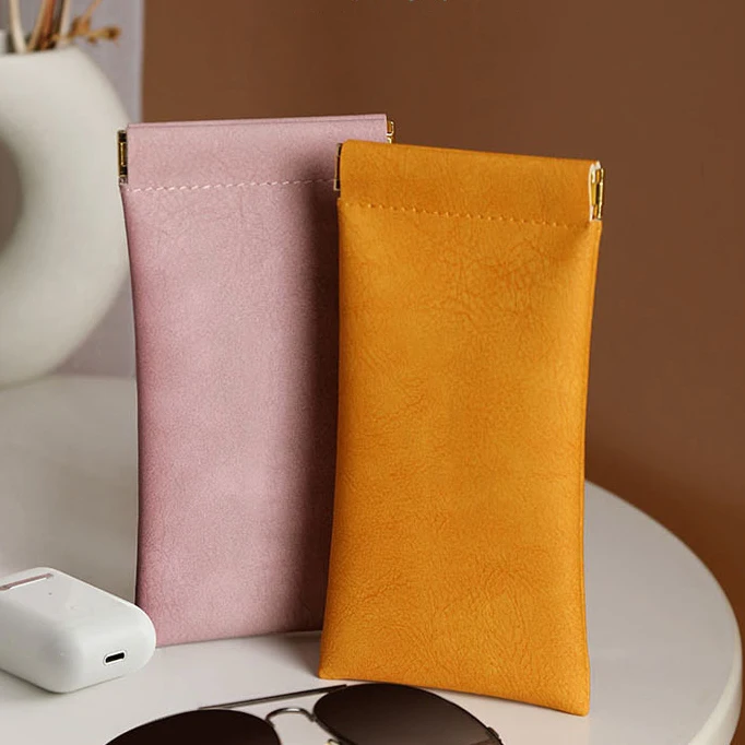 Custom logo Soft Leather Sunglasses Bag Leather Glasses Case Holder Portable Slim Pouch Storage Protective Eyeglasses Case
Custom logo Soft Leather Sunglasses Bag Leather Glasses Case Holder Portable Slim Pouch Storage Protective Eyeglasses Case