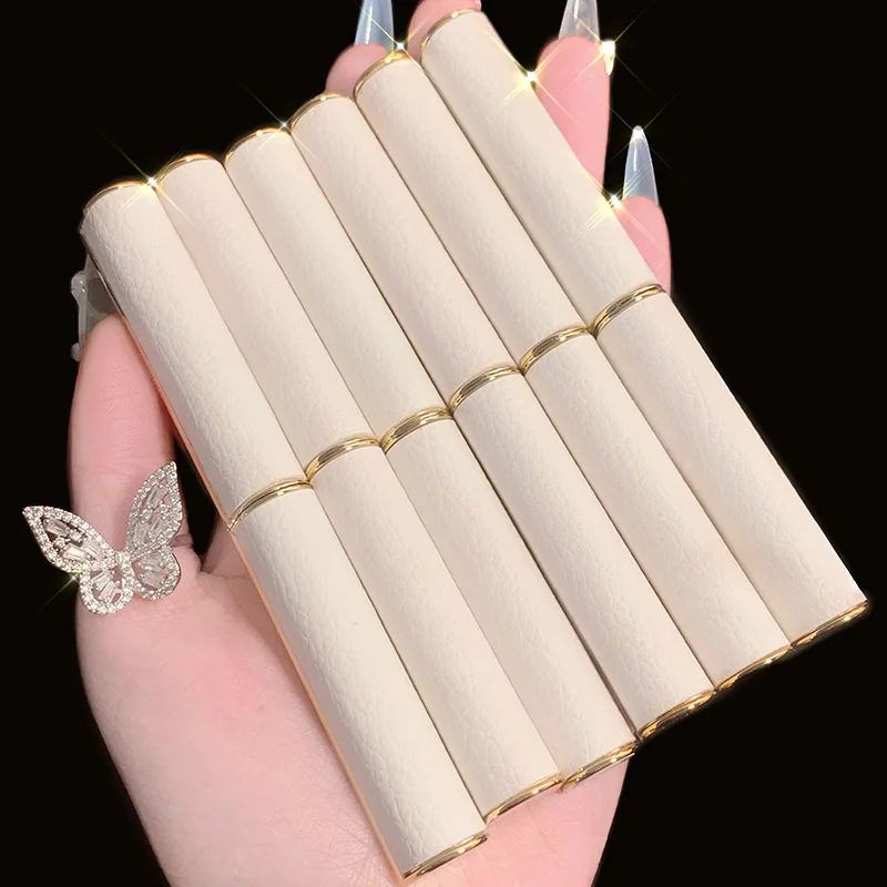 ZUK High Quality Luxury Nude Velvet Lipstick Matte Korean Lipstick Gold Tube Private Label
ZUK High Quality Luxury Nude Velvet Lipstick Matte Korean Lipstick Gold Tube Private Label