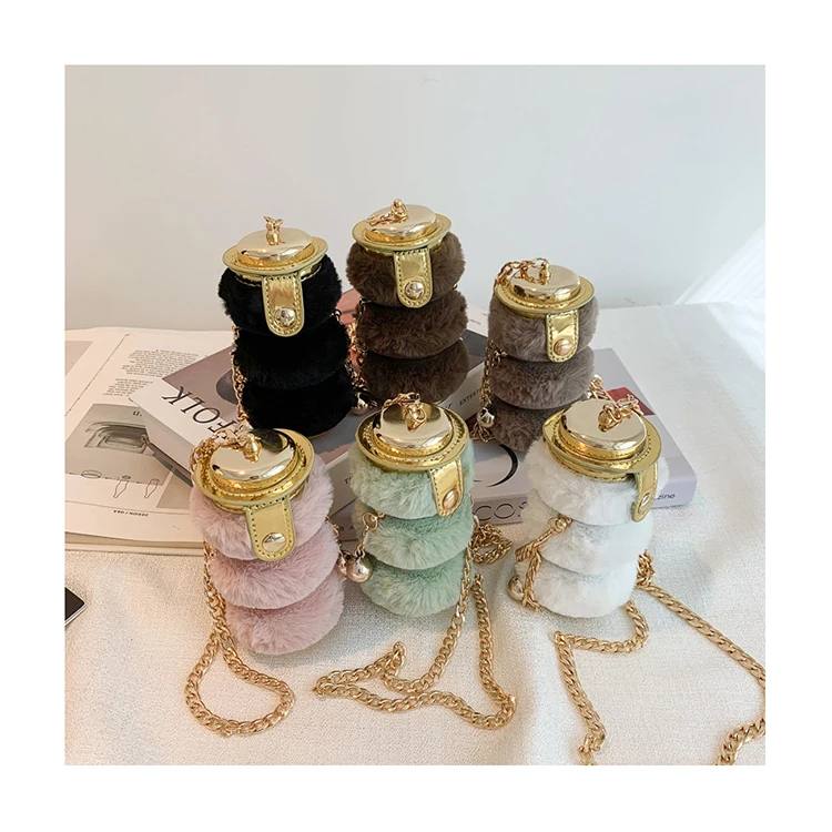 Ins Designer Bottle Shaped Cute Clutch Handbags for Women Plush Women Chains Luxury Shoulder Messenger Bags Fall Winter Purses
Ins Designer Bottle Shaped Cute Clutch Handbags for Women Plush Women Chains Luxury Shoulder Messenger Bags Fall Winter Purses