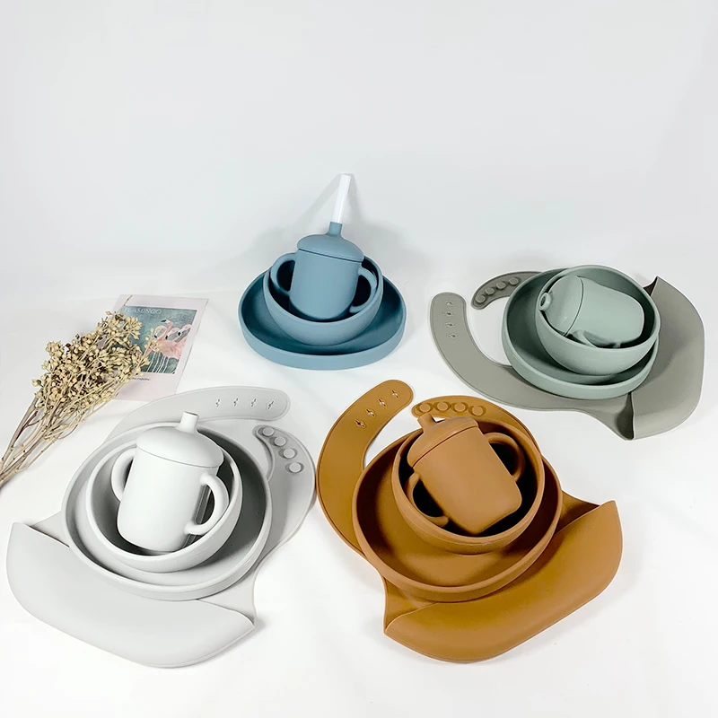 New Trends Colorful 100% BPA Free Silicone Baby Feeding Sets Plates Bowls Sippy Cups Training Dining Tools
New Trends Colorful 100% BPA Free Silicone Baby Feeding Sets Plates Bowls Sippy Cups Training Dining Tools