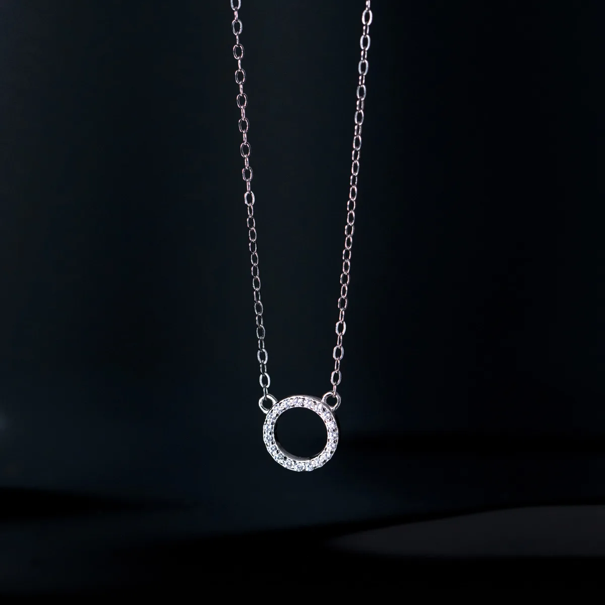 New Design S925 Sterling Silver Simple CZ Round Fresh Style 925 Pendant Choker Necklace Women Girl D9682
New Design S925 Sterling Silver Simple CZ Round Fresh Style 925 Pendant Choker Necklace Women Girl D9682