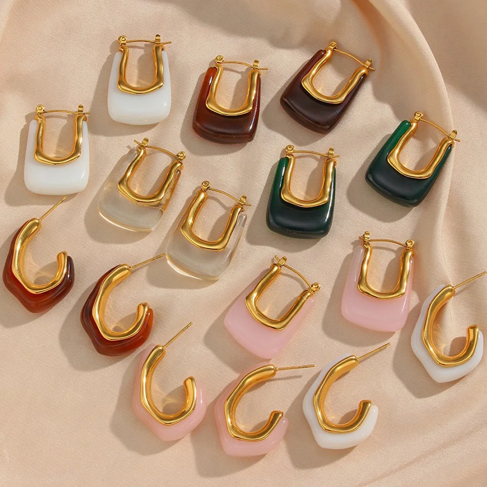 Luxury PVD 18K Gold Plated Resin Clip On Earrings Fashion Retro C Shape Resin Stainless Steel Earrings Jewelry For Women
Luxury PVD 18K Gold Plated Resin Clip On Earrings Fashion Retro C Shape Resin Stainless Steel Earrings Jewelry For Women