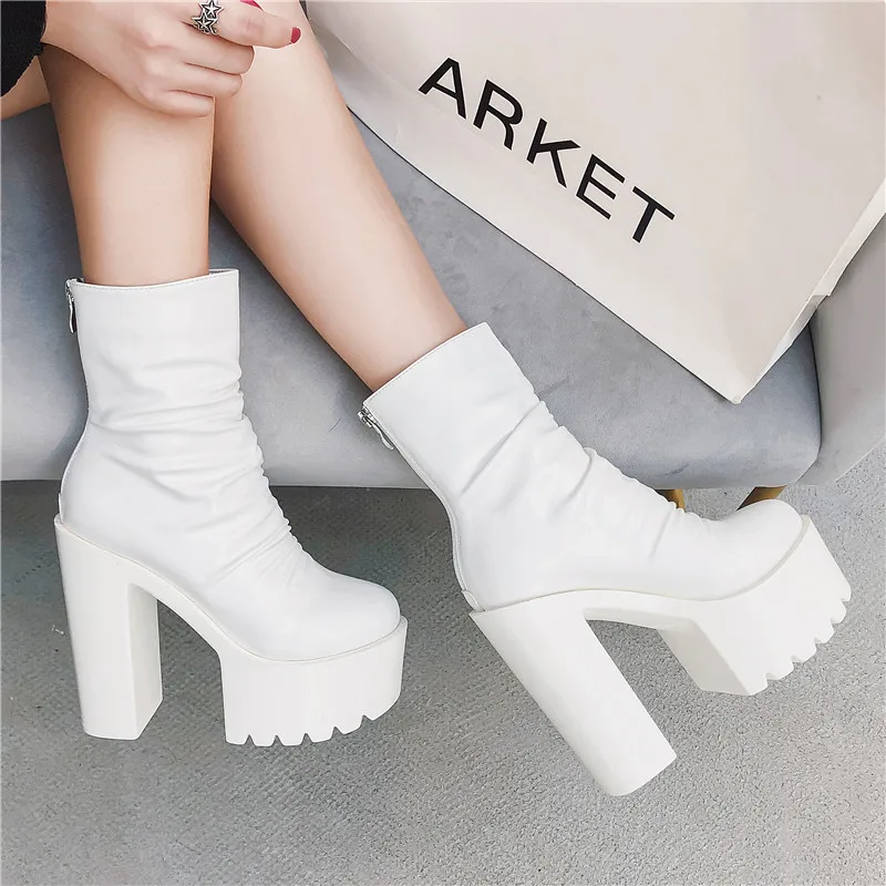 2021 New Arrival Street Ladies Fashion Boots Solid Color Round Toe Block Heel Platform Zipper Ankle Winter Boots Woman
2021 New Arrival Street Ladies Fashion Boots Solid Color Round Toe Block Heel Platform Zipper Ankle Winter Boots Woman