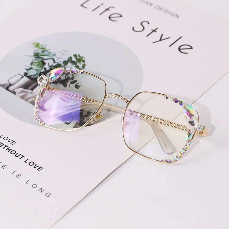 Costomized Square Rhinestone Sunglasses Crystal Diamond Fashion Square Computer Glasses Anti Blue Light, Silver;gold
Costomized Square Rhinestone Sunglasses Crystal Diamond Fashion Square Computer Glasses Anti Blue Light, Silver;gold